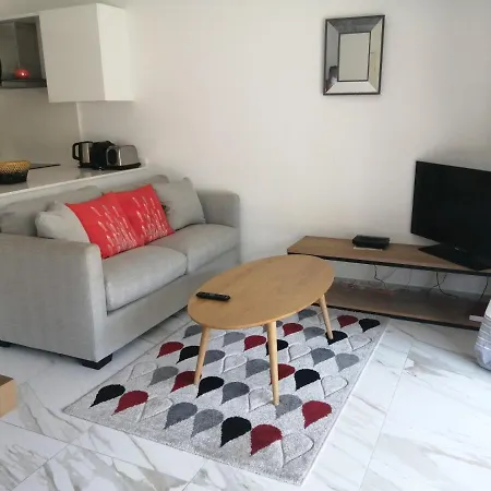 Apartment T4 Seville - Montfleury *
